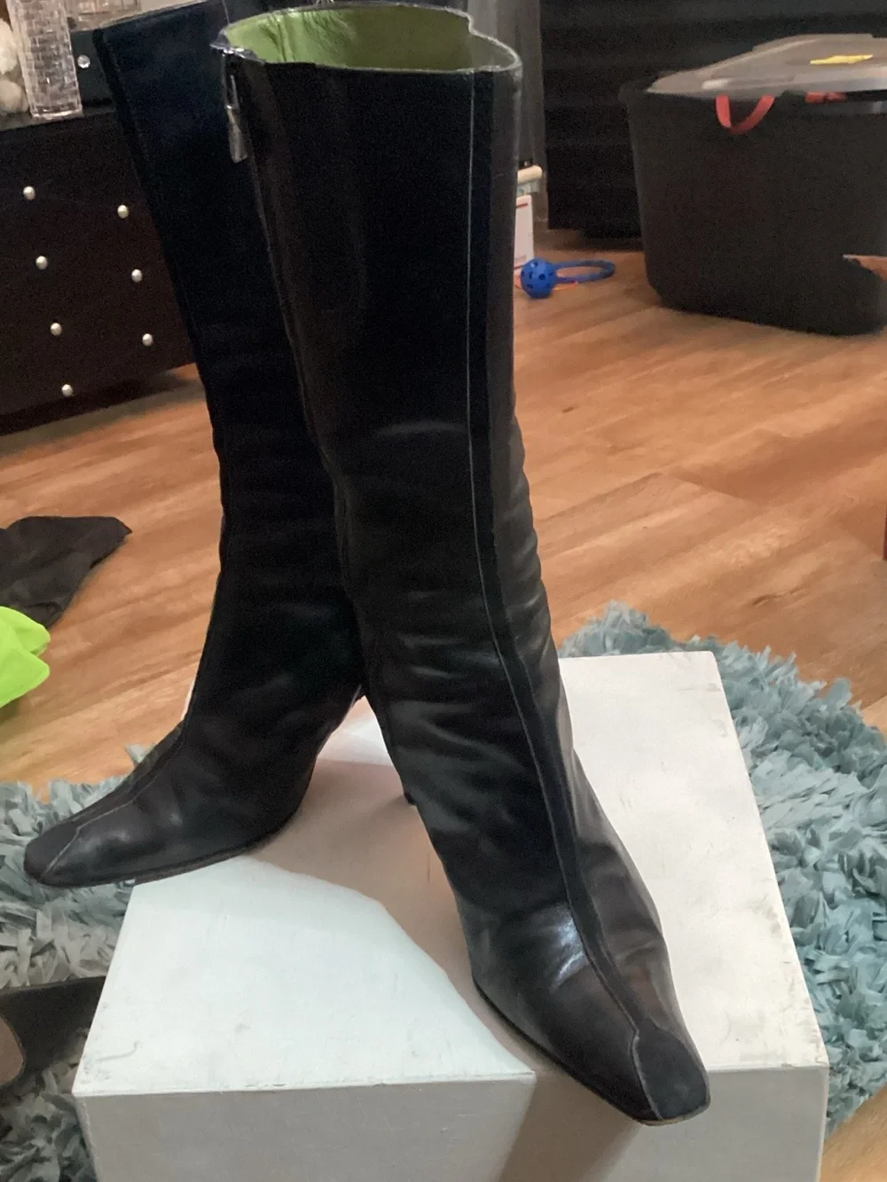 Donald J Pliner Tall Black Leather Boots w/Zip - size 8.5